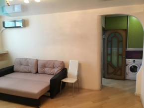 Na Zavodskoy Apartment